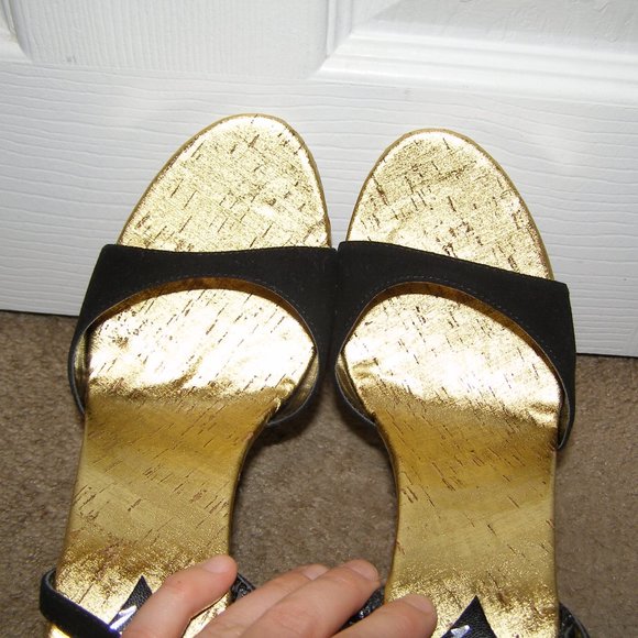New In Box Sexy Suede Black & Gold Luichiny Heels size 8 - Picture 14 of 15